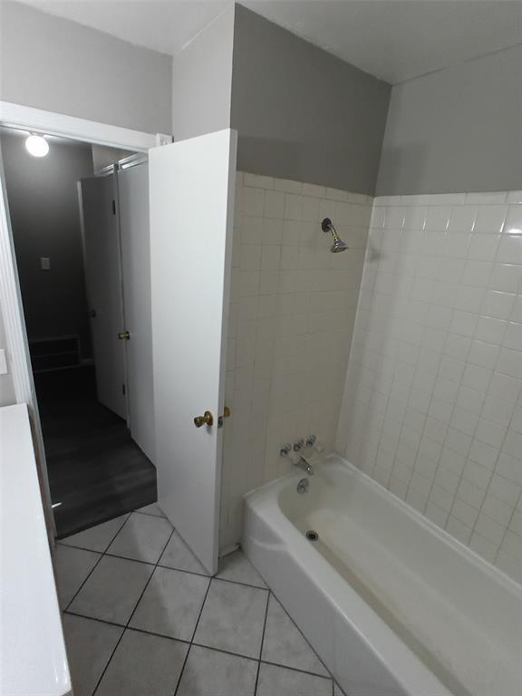 Building Photo - 1320 Parkwoods Ct