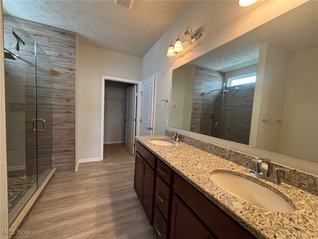 Building Photo - 522 Heritage Woods Dr