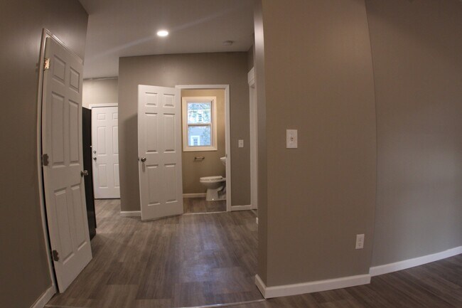 Building Photo - 62 Amherst St