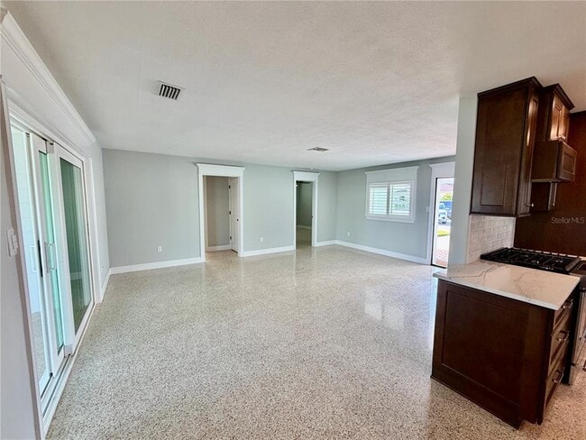Building Photo - 17045 Dolphin Dr