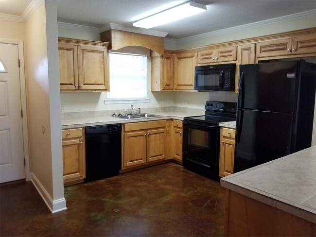 Building Photo - 9 Heartwood Pl Dr