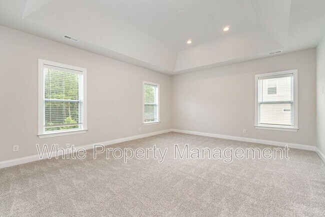 Building Photo - 209 Forsythia Ln