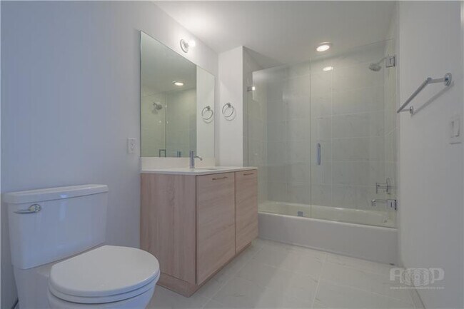 Building Photo - 16385 Biscayne Blvd