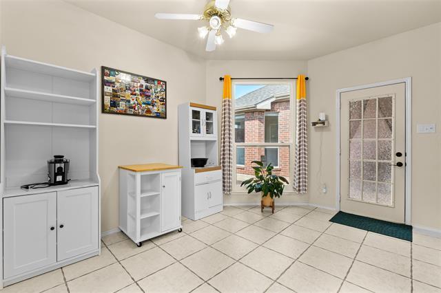 Building Photo - 9605 Presthope Dr