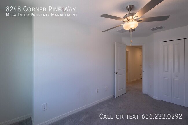 Building Photo - 8248 Cor Pne Wy