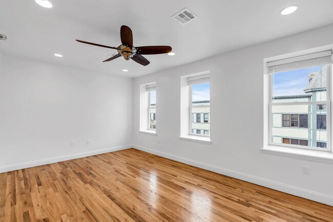 Building Photo - 600 Cookman Ave