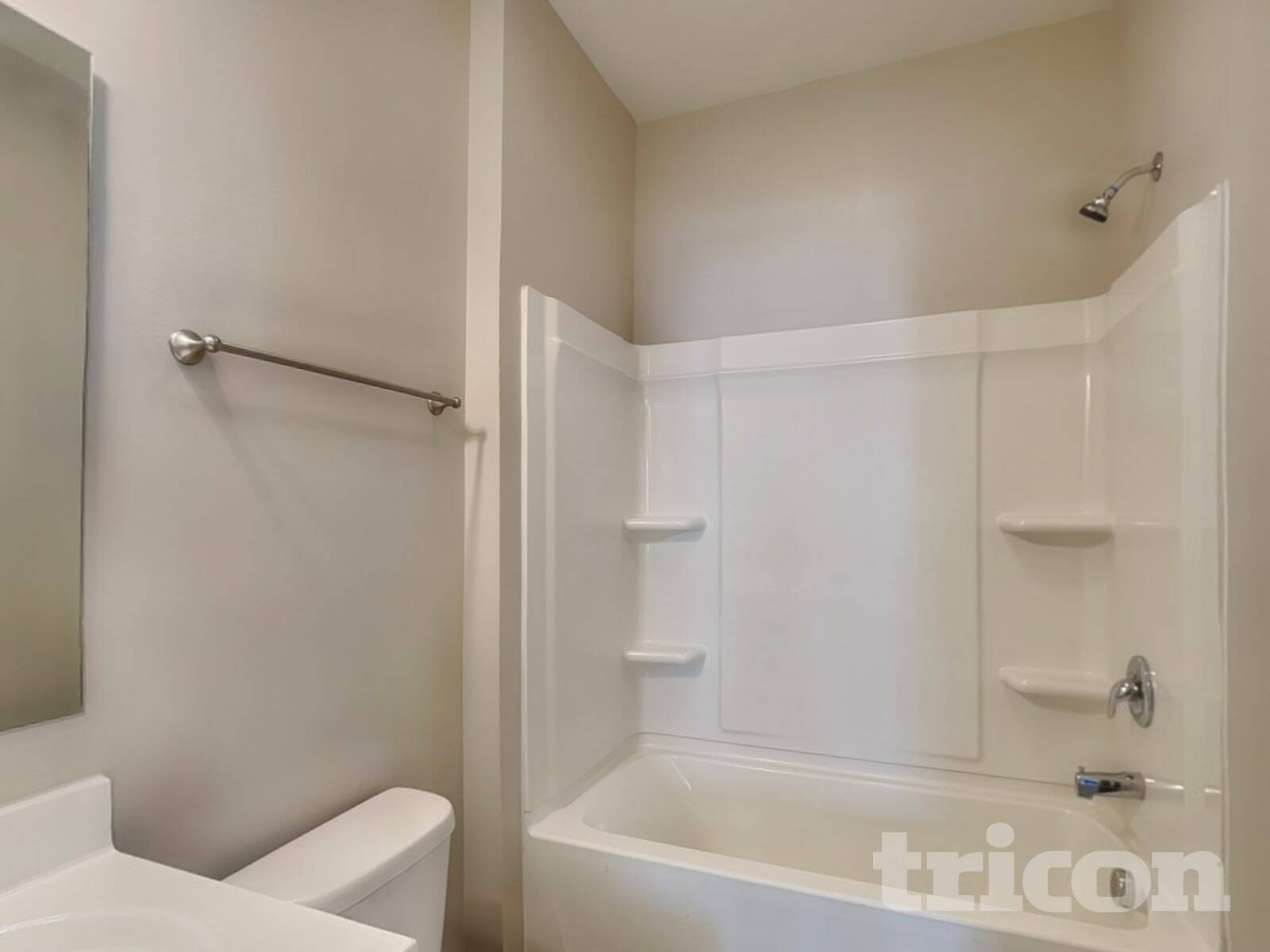 Building Photo - 531 Comfort Wy