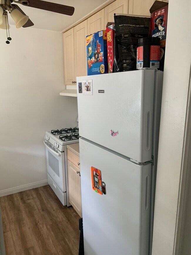 Building Photo - 4622 Acacia Ave