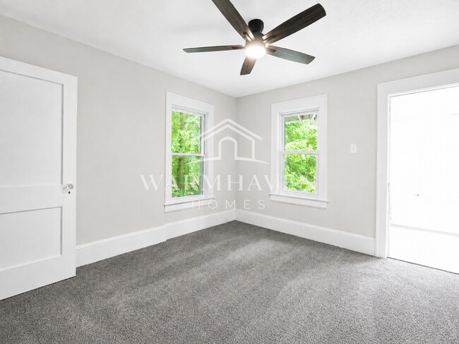 Building Photo - 1007 Delia Ave