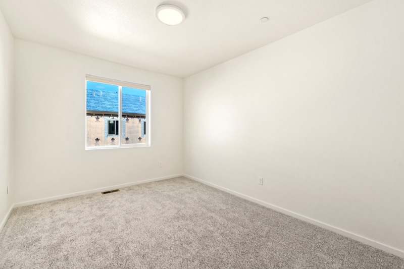 Building Photo - 2720 Barnstormer St