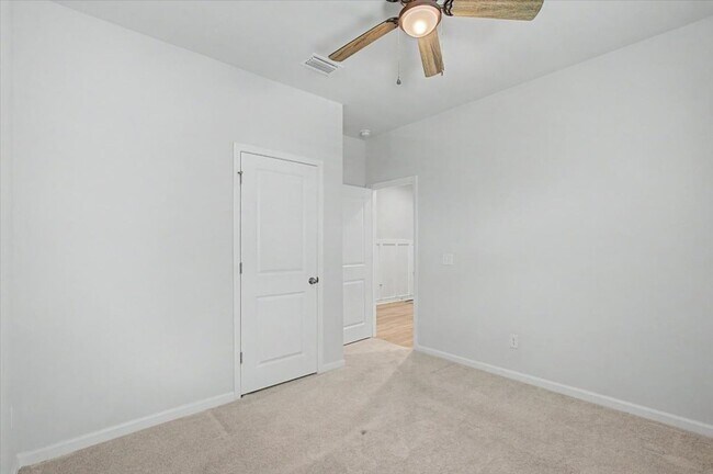 Building Photo - 783 Longleaf Dr
