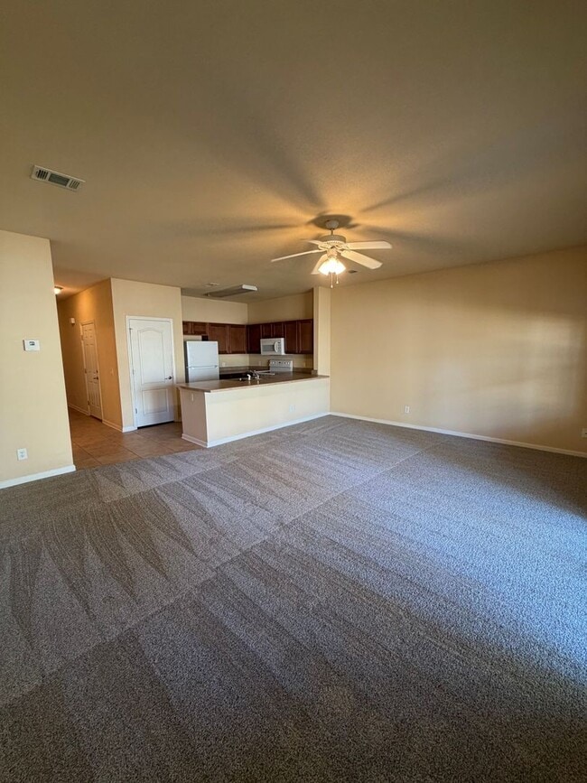 Building Photo - 148 Iron Horse Dr E