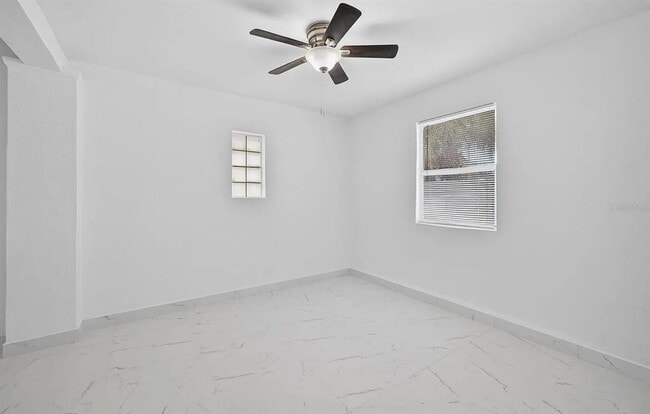 Building Photo - 5519 1/2 Gulfport Blvd S