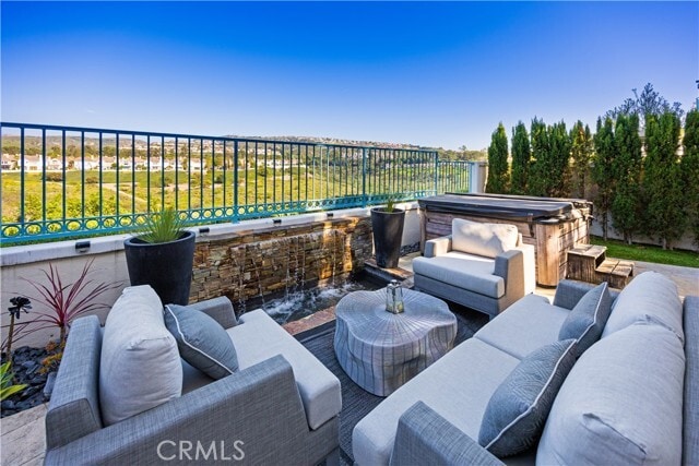 Building Photo - 4 Chandon