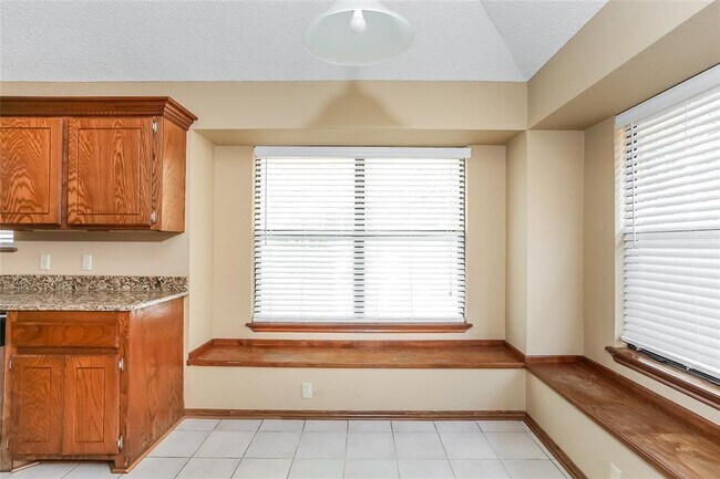 Building Photo - 11233 Cimarron Dr
