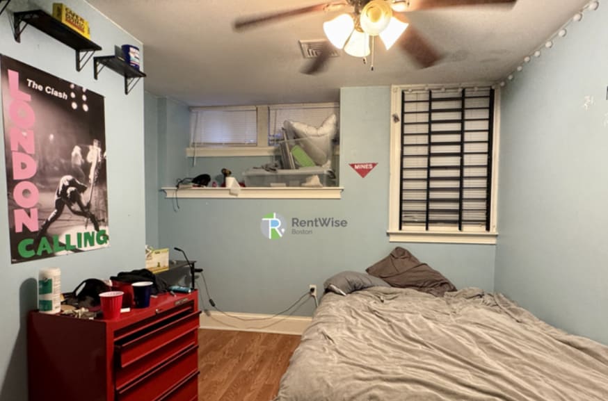 Building Photo - 731 Parker St