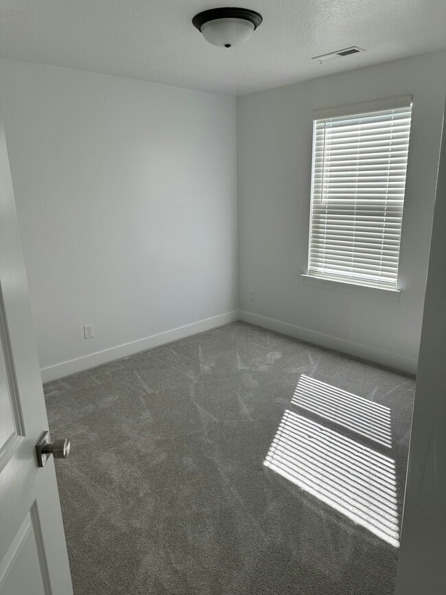 Building Photo - 13103 Keegan Dr