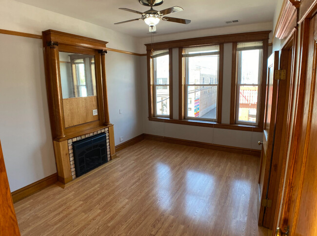 Building Photo - 3711 W 26th St