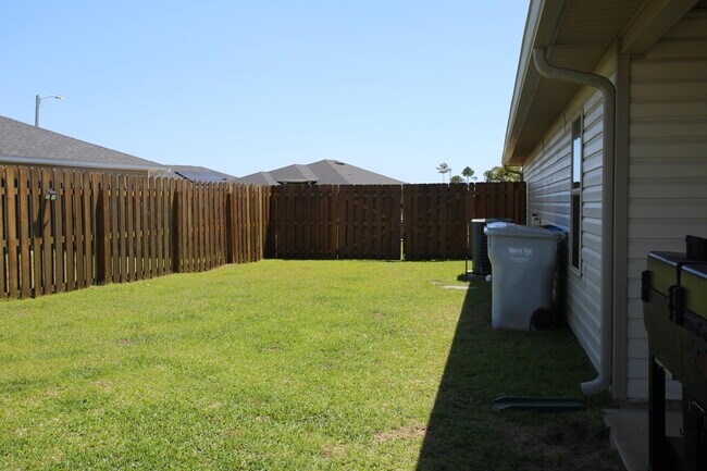 Building Photo - 6342 Red Pepper Dr