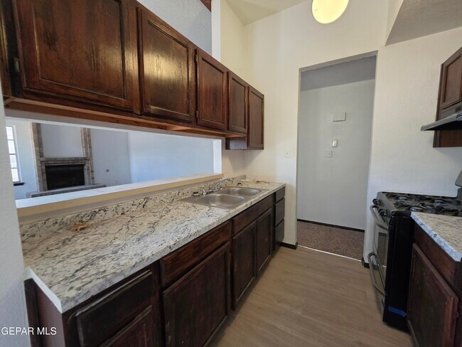 Building Photo - 6056 Belladonna Cir