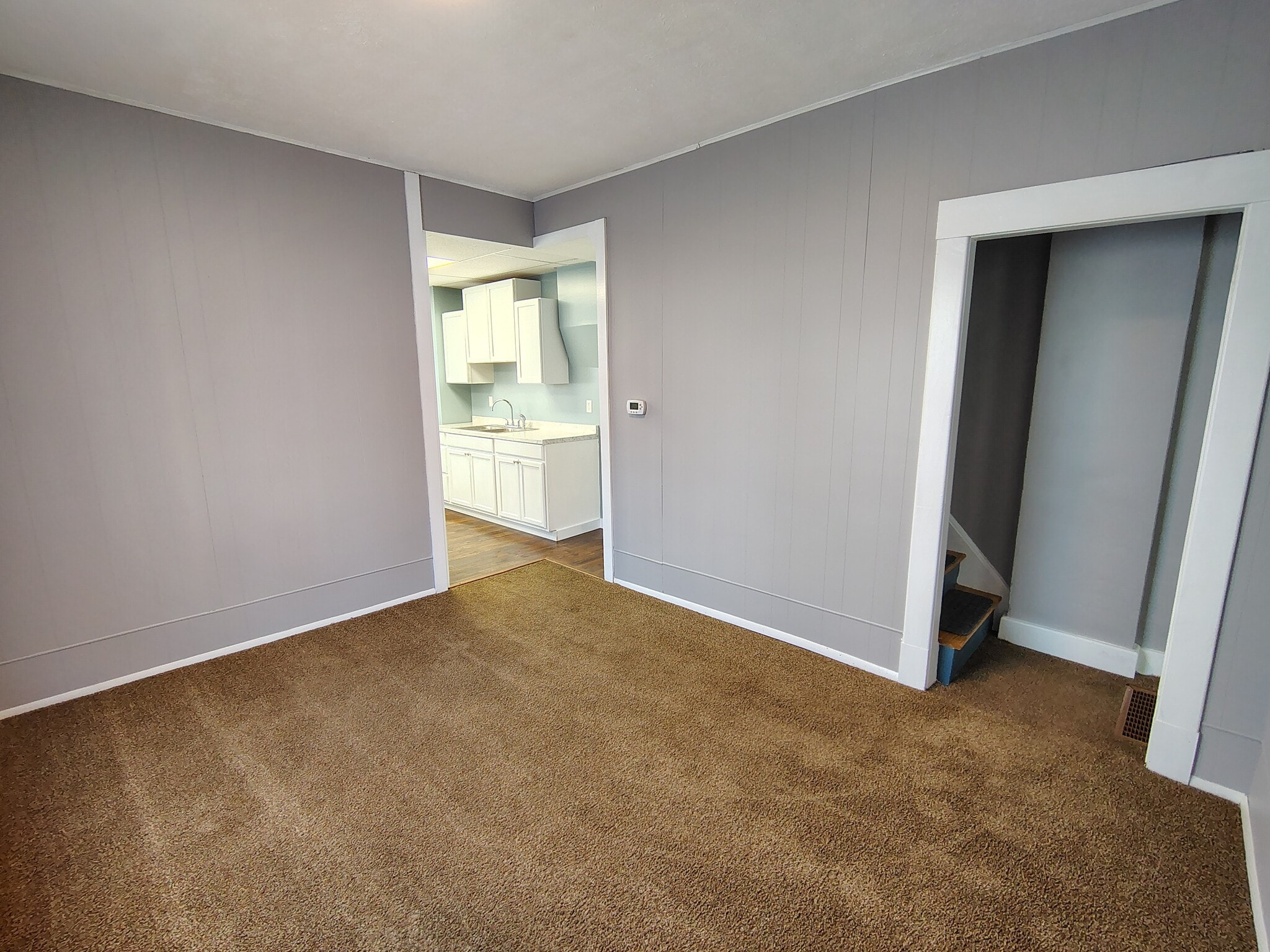 Dining room - 20 Averill St