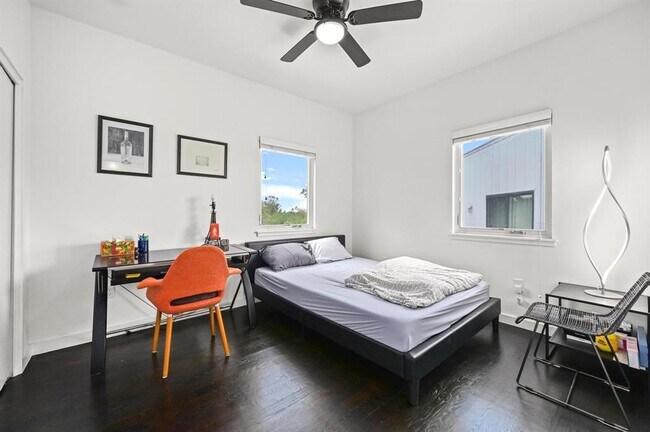 Building Photo - 1208 Woodland Ave