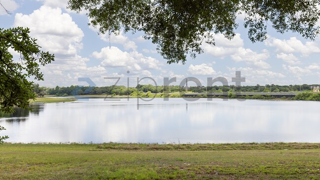 Building Photo - 929 Pahoa St