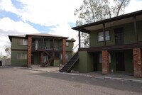 Building Photo - 1438 N Shill Dr