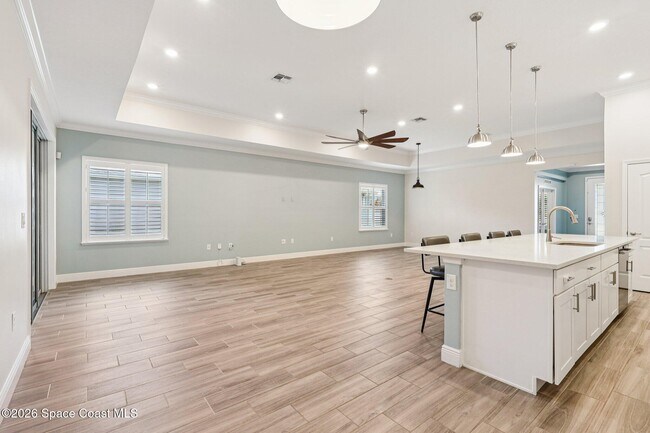 Building Photo - 5290 Hebron Dr