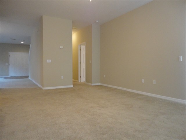 Building Photo - 8840 Royal Enclave Boulevard