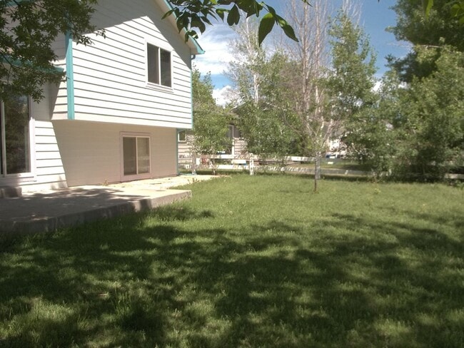 Building Photo - Bright and Functional 3 Bedroom Home with Flexible Layout