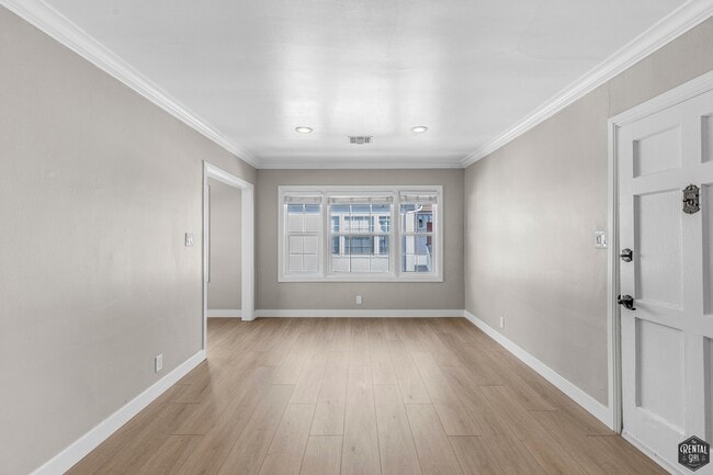 Building Photo - 8613 W Olympic Blvd