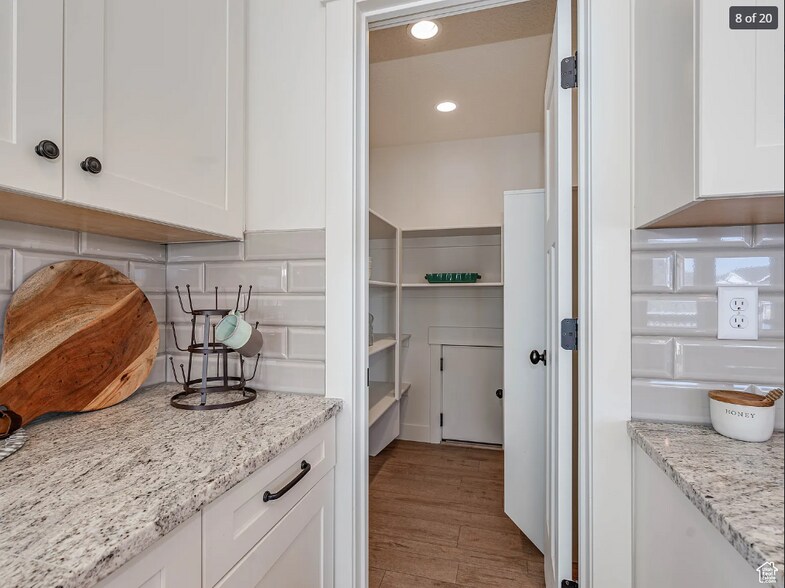 Building Photo - 7409 S Drake Park Ct