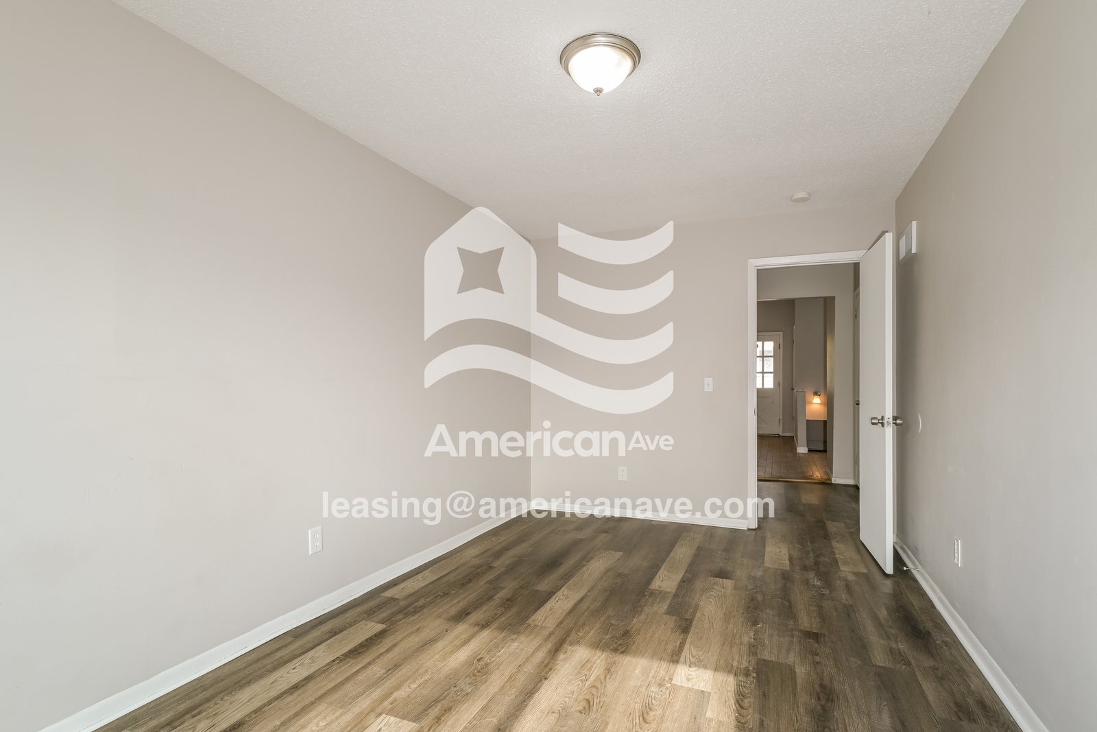 Building Photo - 4904 Tiemann Ave