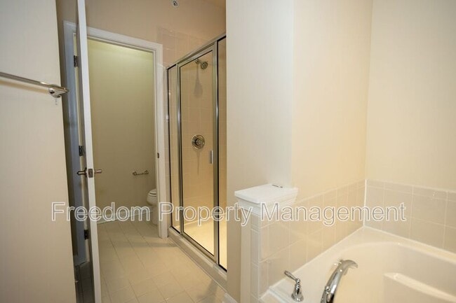 Building Photo - 7408 Brunson Cir