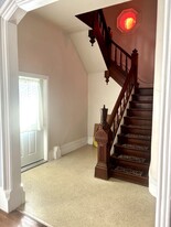 Building Photo - 309 S Blackhoof St