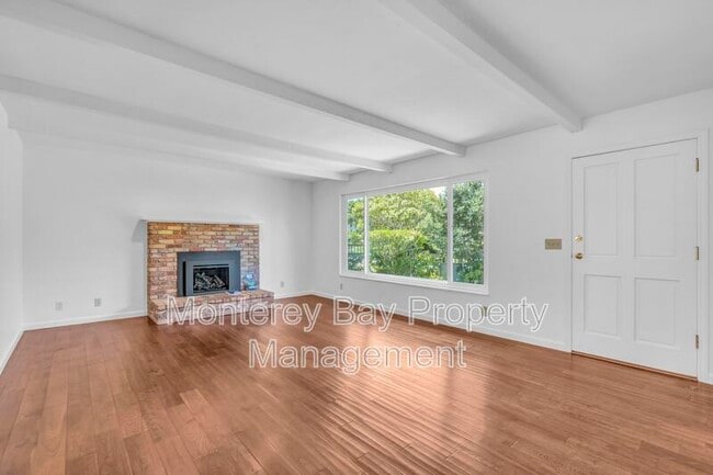 Building Photo - 2937 Lupin Ln