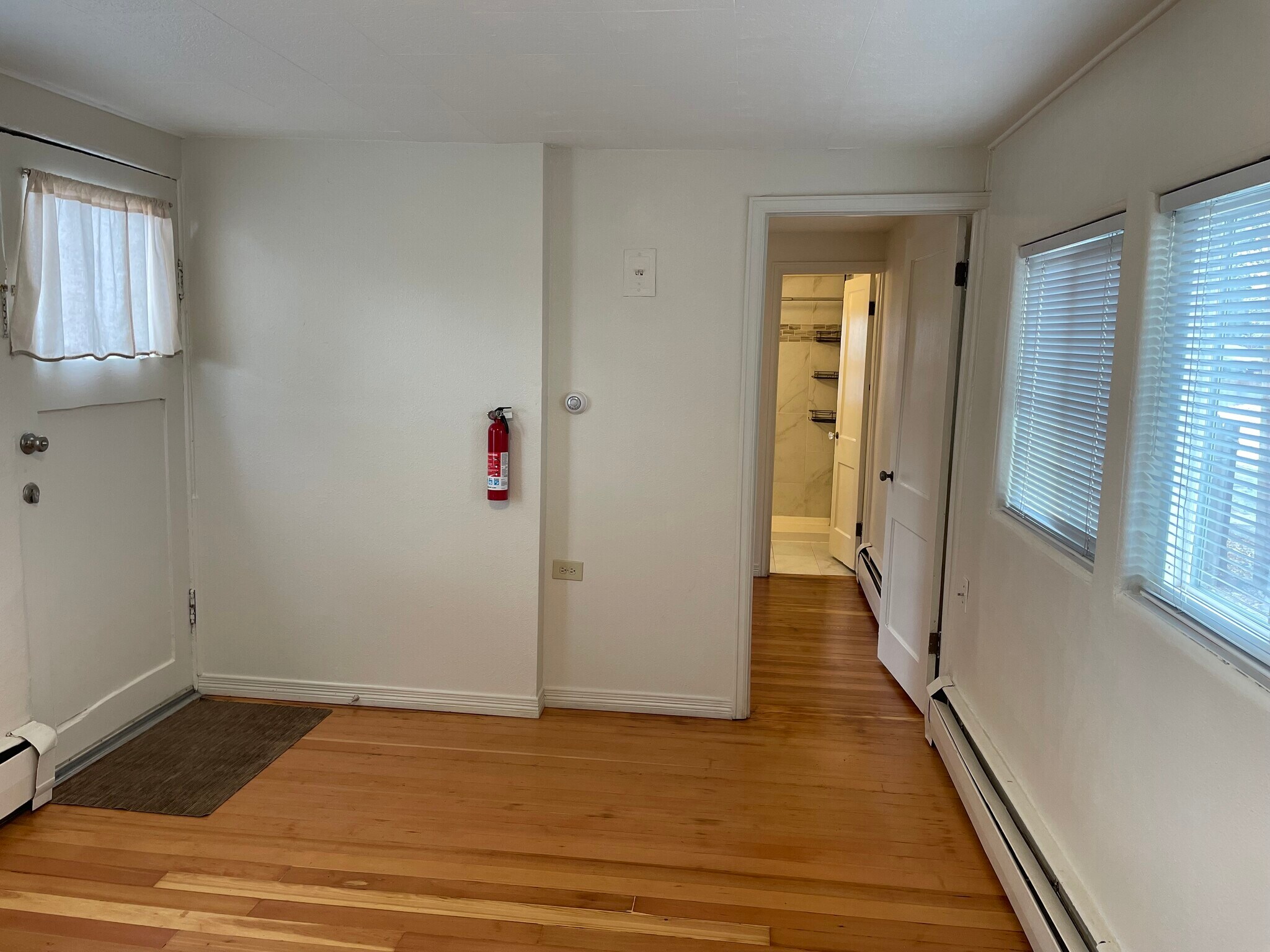 Building Photo - 624 Knox Ct