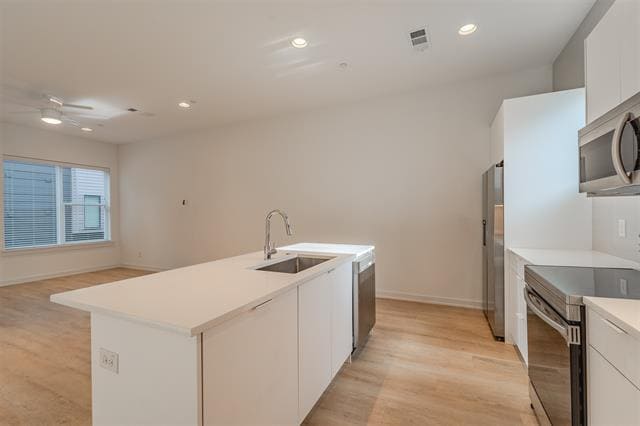 Building Photo - 6012 Hudson St