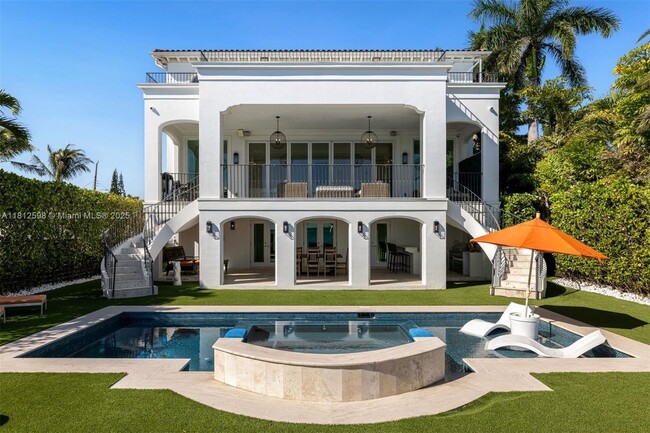 Building Photo - 1460 S Treasure Dr