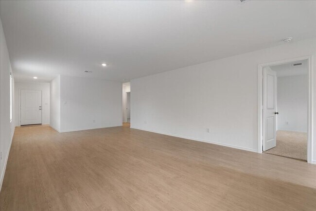 Building Photo - 300 Twilight Breeze Wy