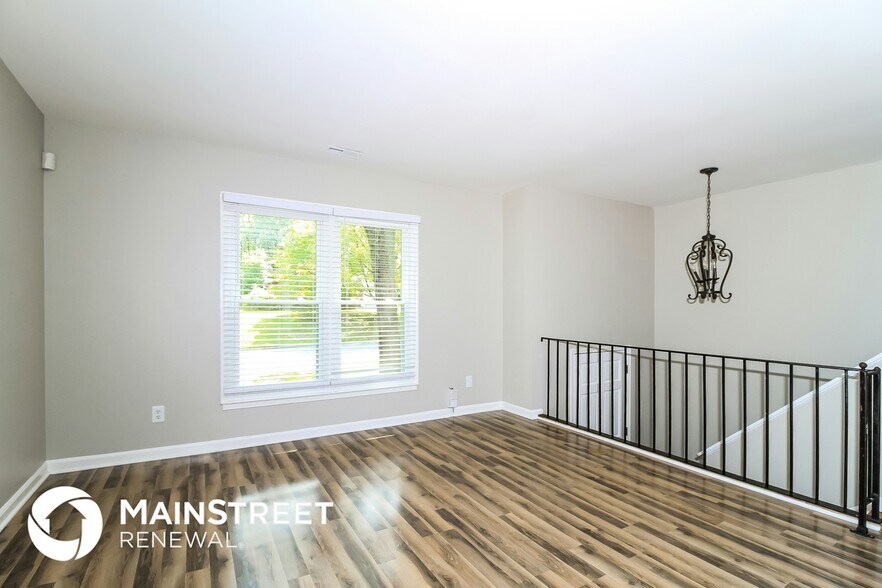 Building Photo - 4708 Wakewood Dr