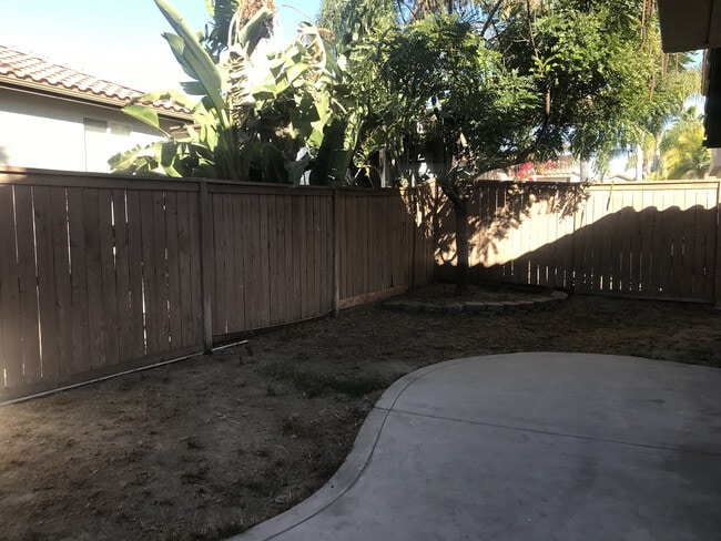 Building Photo - 3 Bedroom Home in a Great Location of Oceanside!