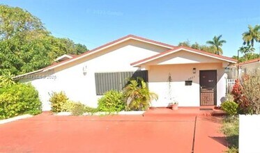 Building Photo - 2231 SW 14th St