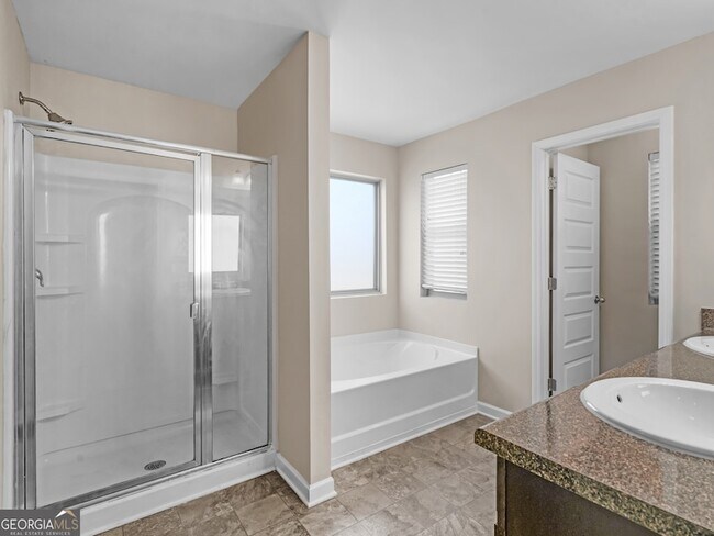 Building Photo - 1064 Lear Dr