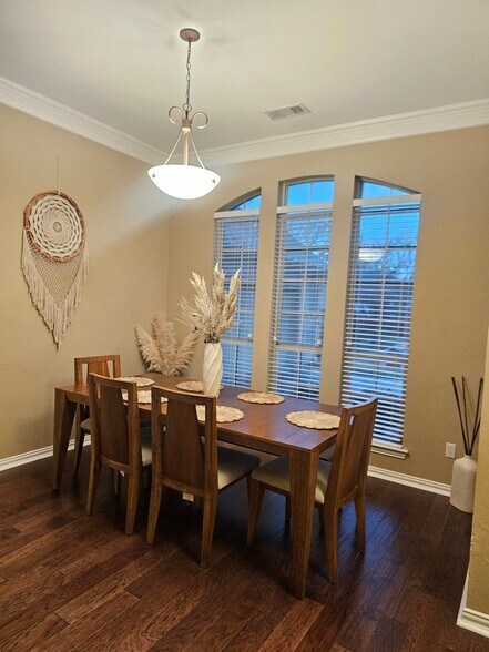 Building Photo - 4105 Timberbrook Ct