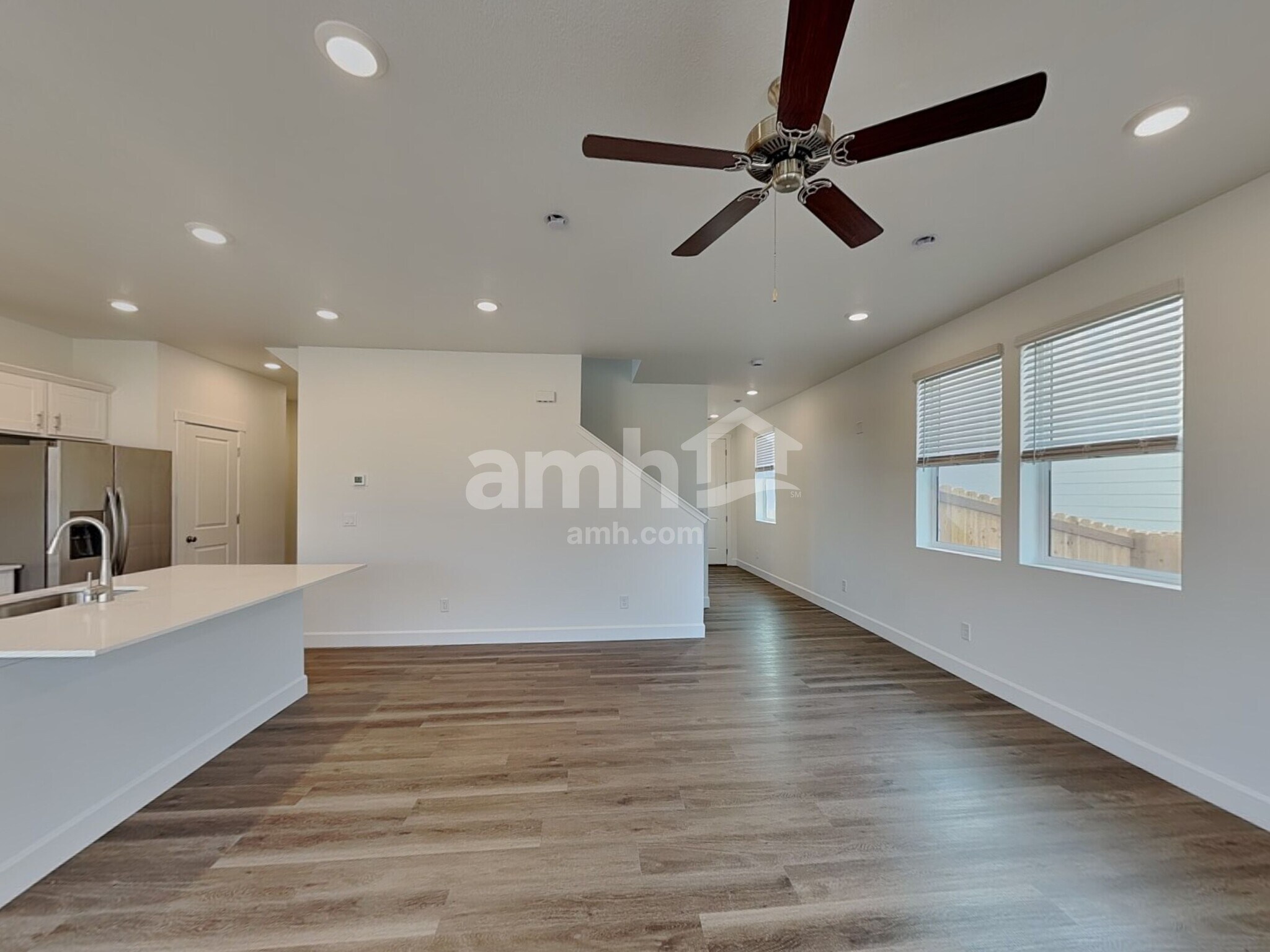 Building Photo - 13860 E 100th Way