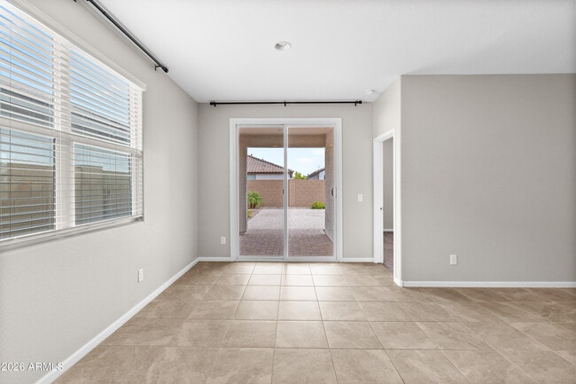 Building Photo - 3236 Juniper Cyn Dr