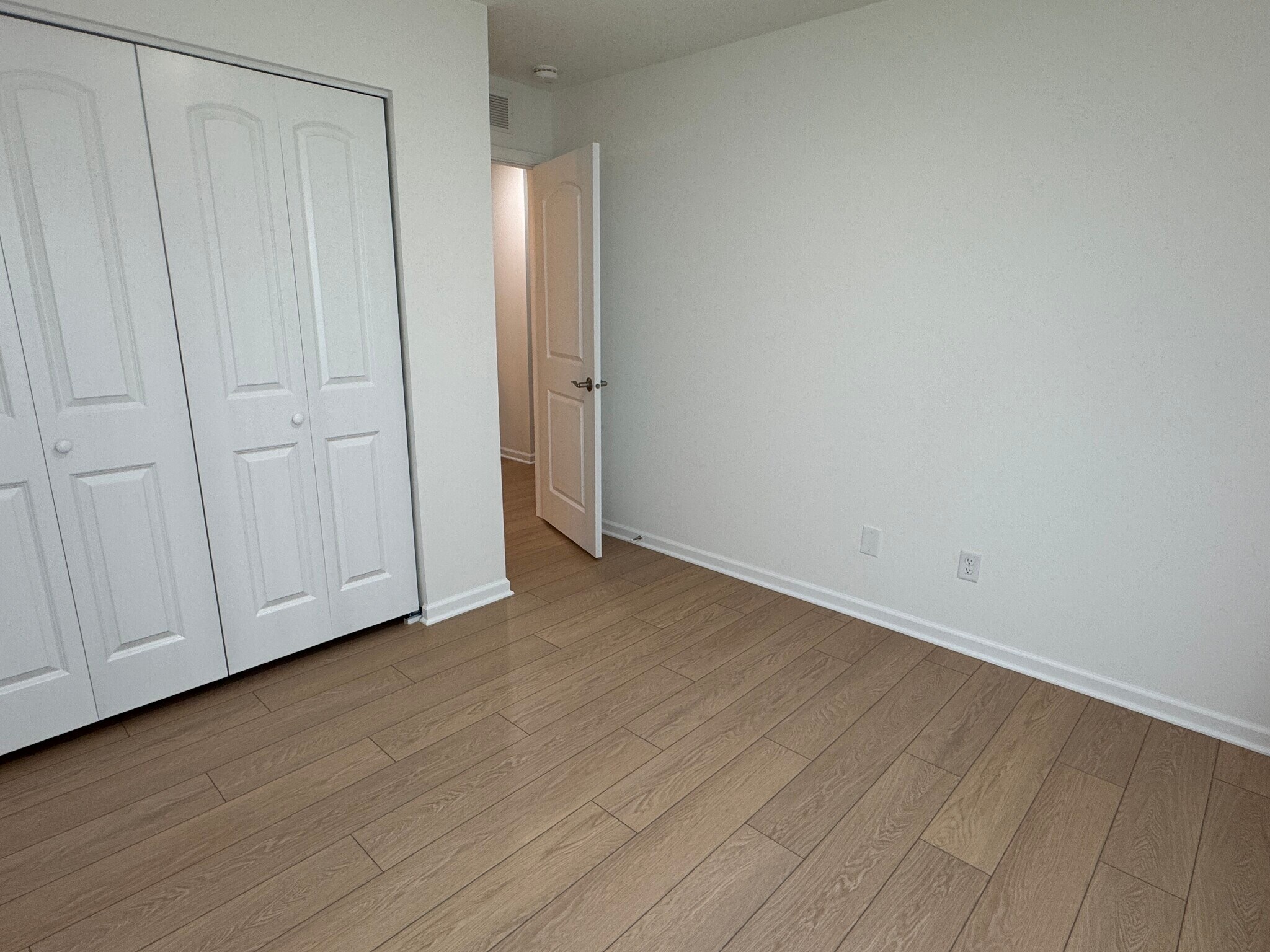 Building Photo - 5894 Butterfield Ct