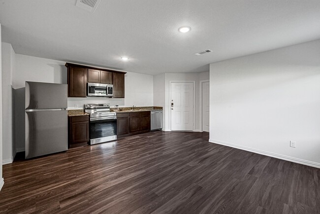 Building Photo - 317 Gans St